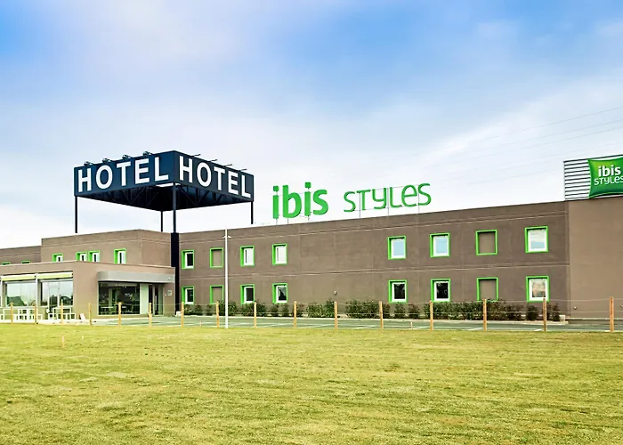 Hotel Ibis Styles Lleida Torrefarrera